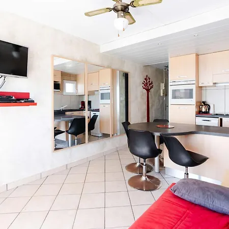 Apartment T2 En Front De Avec Balcon A - Fr-1-409-263 *